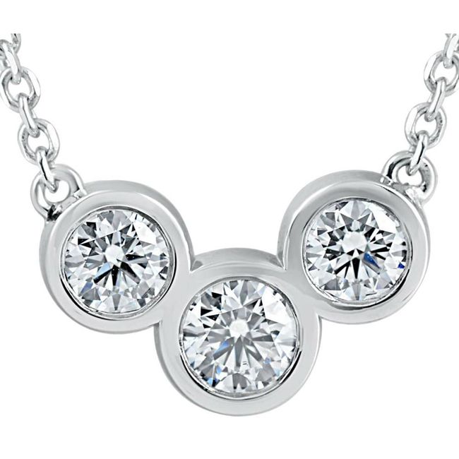 14k White Gold Three Stone Diamond Pyramid Necklace (0.30.ct.tw) - JewelryNest