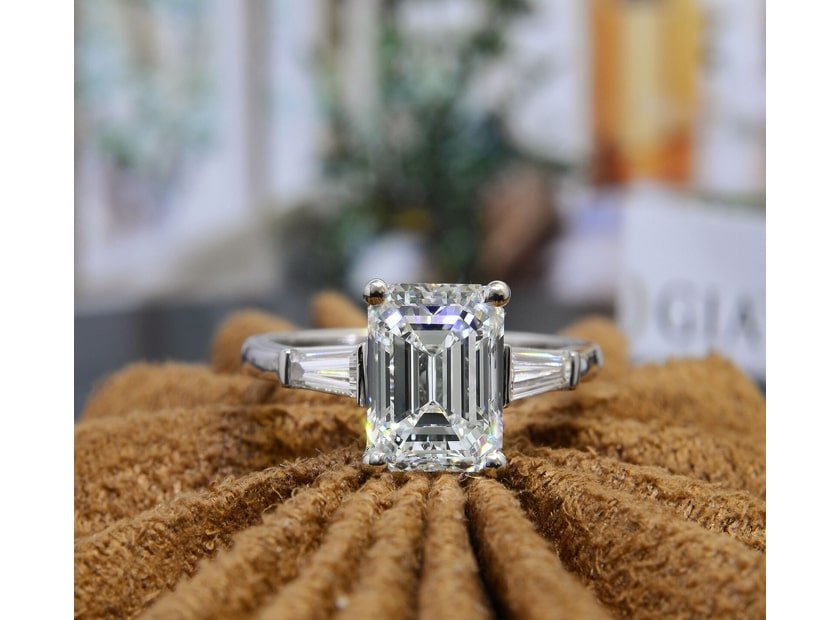 The Best Diamond Engagement Ring for 2024 - JewelryNest