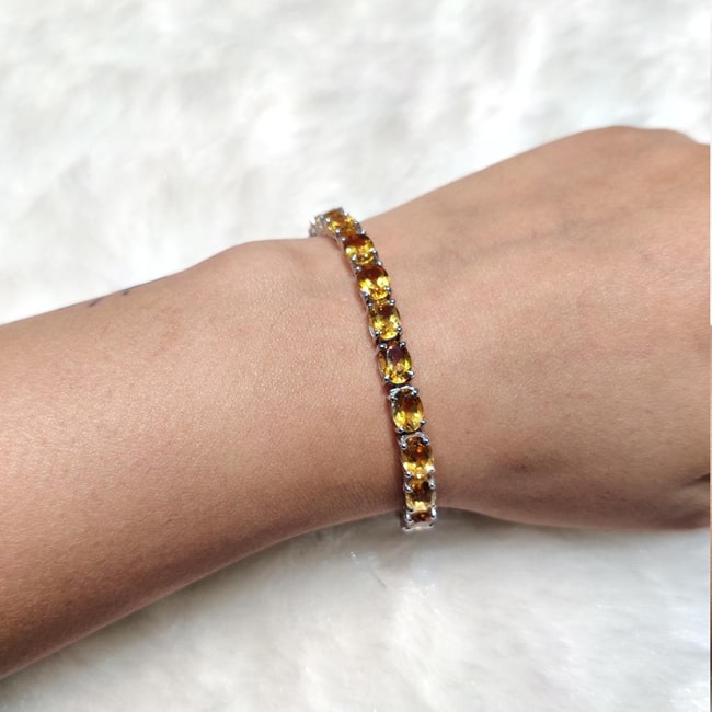 Sterling Silver Citrine Gemstone Tennis Bracelet On Woman Hand (14.5.cts.tw)