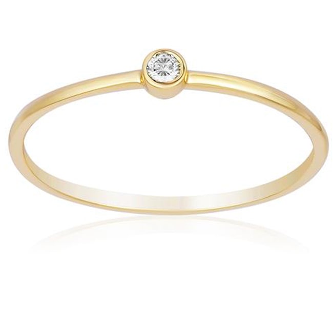 14k Yellow Gold Round Solitaire Stackable Ring( 0.03 ct.tw)