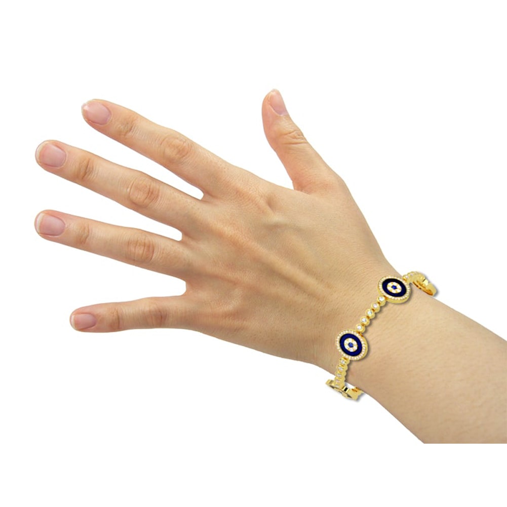 14k Gold Sapphire Diamond Evil Eye Bracelet On Woman's Hand (3.30.cts.tw)  