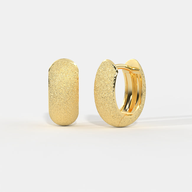 18k yellow Gold Sparkle Cuddliest Huggie Earrings (7.0.gr.tw)