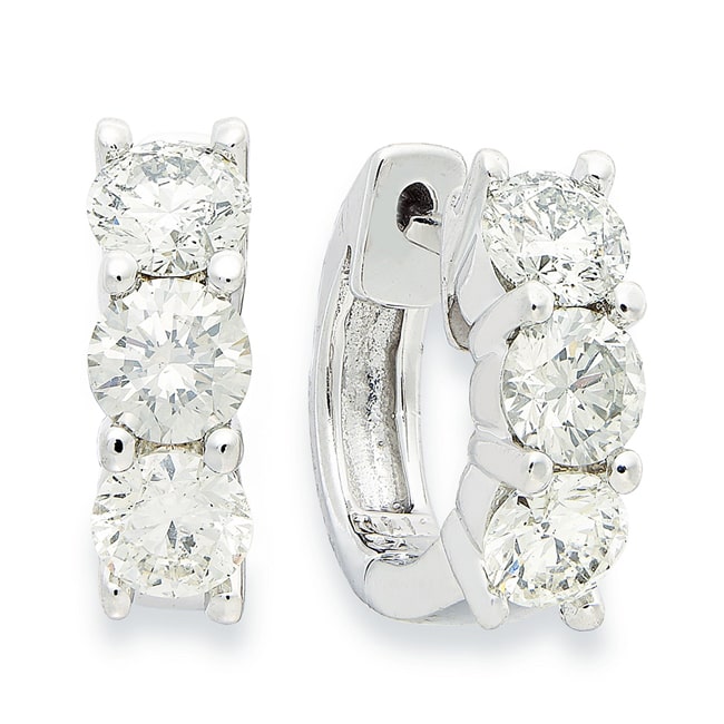 14k Gold Round Lab Grown Diamond Huggie Earring (1.50.cts.tw)