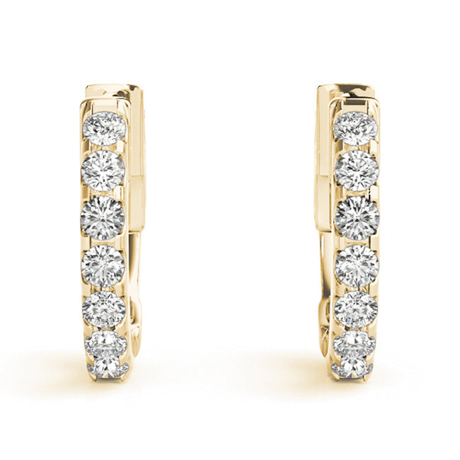 14k Round Lab Grown Diamond Huggie Earring (0.30.ct.tw)