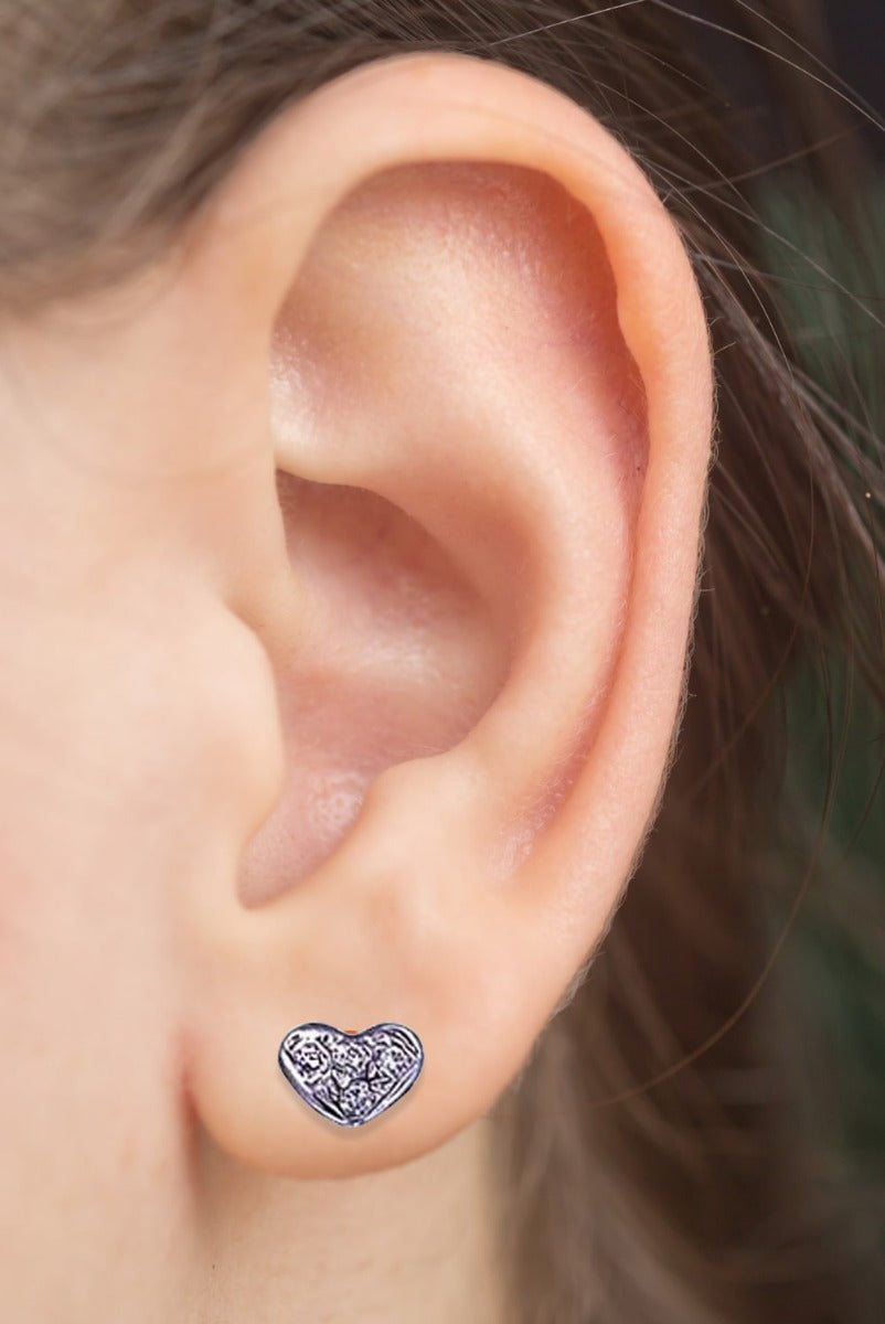 14k Gold Diamond Heart-Shape Earrings Stud  Woman Ear (0.08 ct. tw)