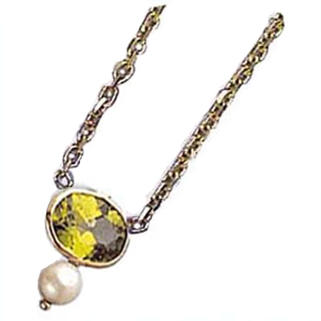 14k Solid Gold Oval Peridot Pearl Solitaire Necklace (1.40.cts.tw)