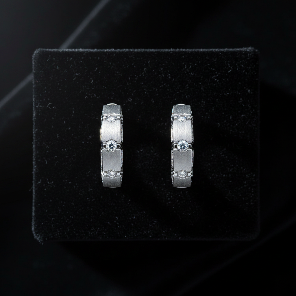 Round Diamond Huggie 0.54 WG - Flat Lay