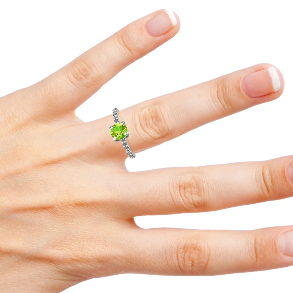 14k Ice Green Diamond Solitaire Diamond Ring On Woman Ear (0.65.ct.tw)