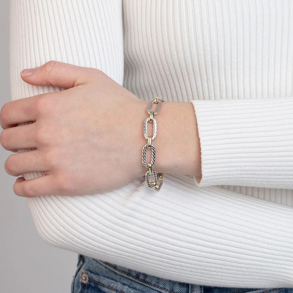 Sterling Silver 18K Gold Flat Oval Cable Link Bracelet On Woman hand (18.80 gr. tw)