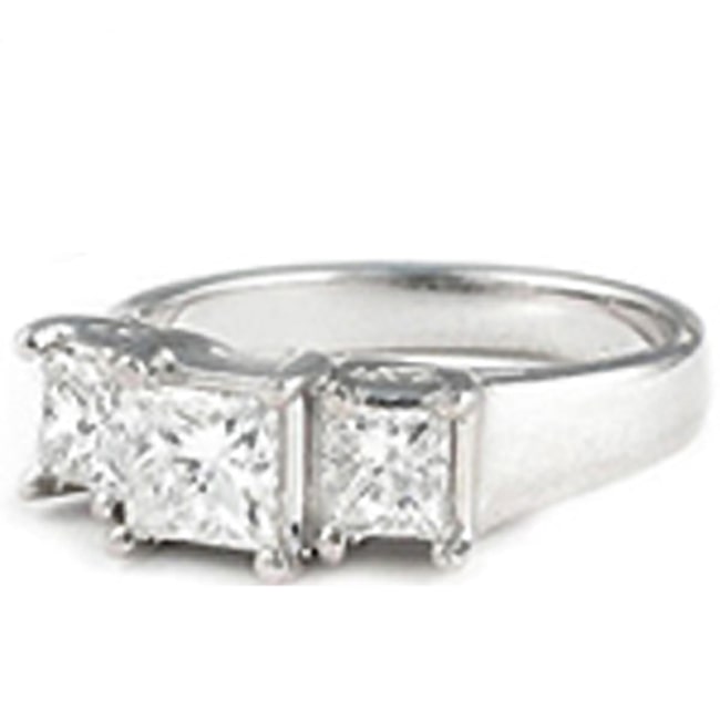 14k Gold Three Stone Princess Diamond Band (0.90.ct.tw)
