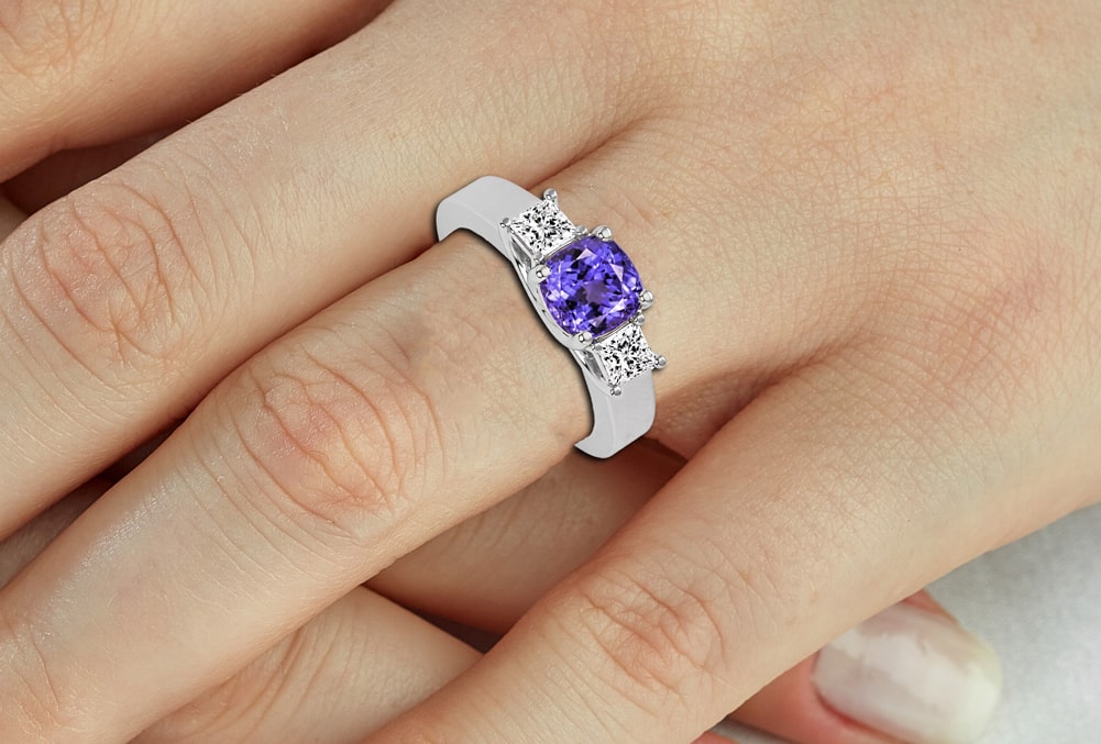 14k Gold Rose Cut Tanzanite Diamond Ring On Woman Hand (1.52.cts.tw)