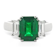 14k Gold Three Stone Emerald Diamond Ring (2.10.cts.tw)