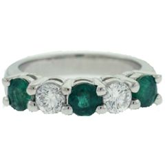14k Gold Five Stone Diamond Emerald Ring (0.75.ct.tw)